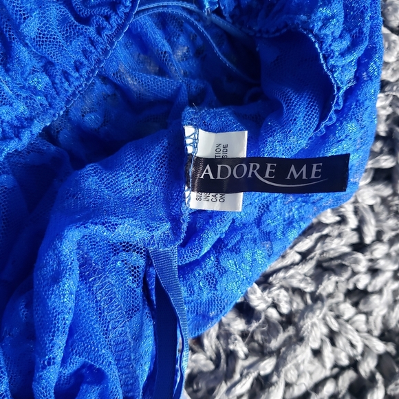 Cobalt blue lace slip - Picture 3 of 7